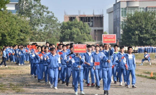 連州市職業(yè)技術(shù)學(xué)校、連州技工學(xué)校舉辦2019年廣播操比賽359.png